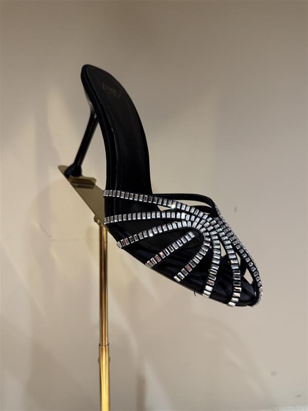 20251128101324953 300